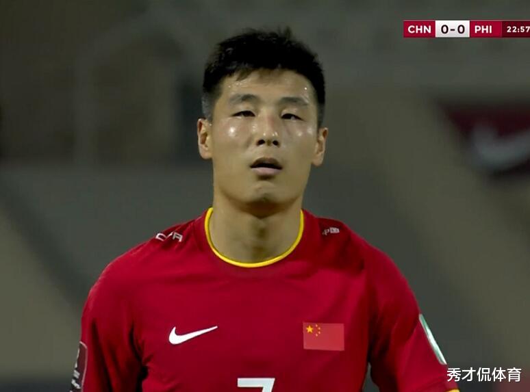 武磊|李铁变阵一人后撤激活武磊，34岁蒿俊闵体现价值，张稀哲还需努力