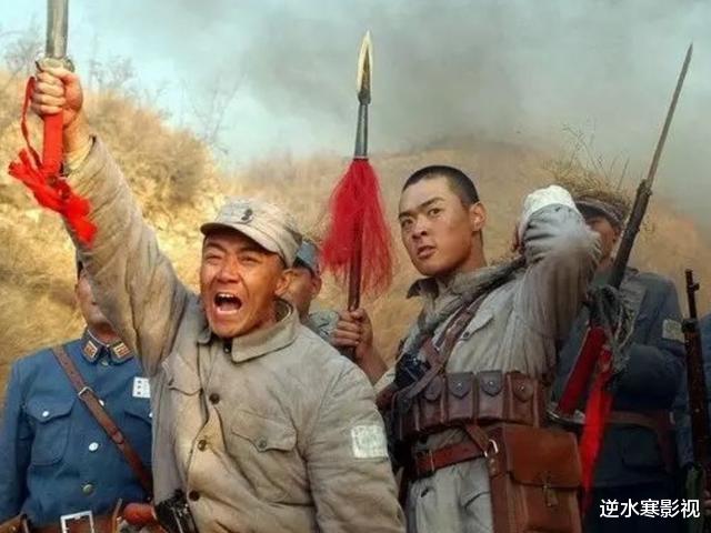 亮剑|他本是《亮剑》剧组的司机，被临时拉来客串，没想到如今片约不断