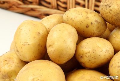尿酸|吃土豆会损伤肝脏?医生提醒:愚昧,这3种食物比酒精还伤肝