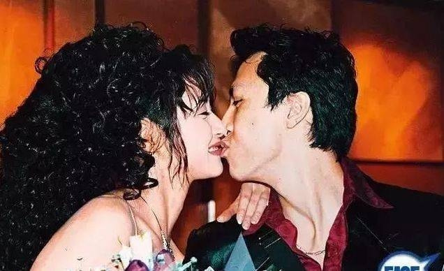 万绮雯|又一港星移居内地，结婚21年却无儿无女：万绮雯真的幸福吗？