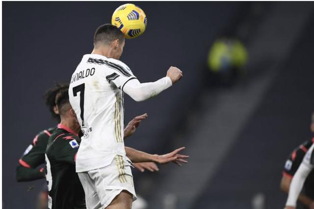 C罗|3: 0看清C罗现状！反超卢卡库登顶，但他确实老了