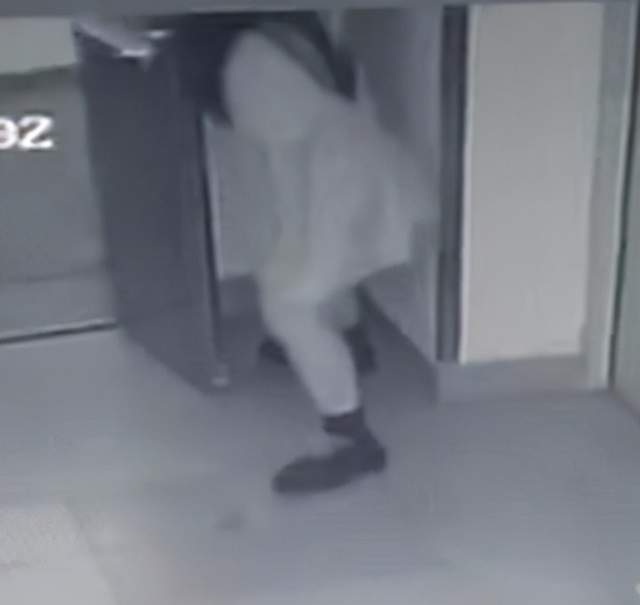 朱正廷|朱正廷惨遭私生跟车，凌晨怒晒视频控诉，类似骚扰事件不止一起