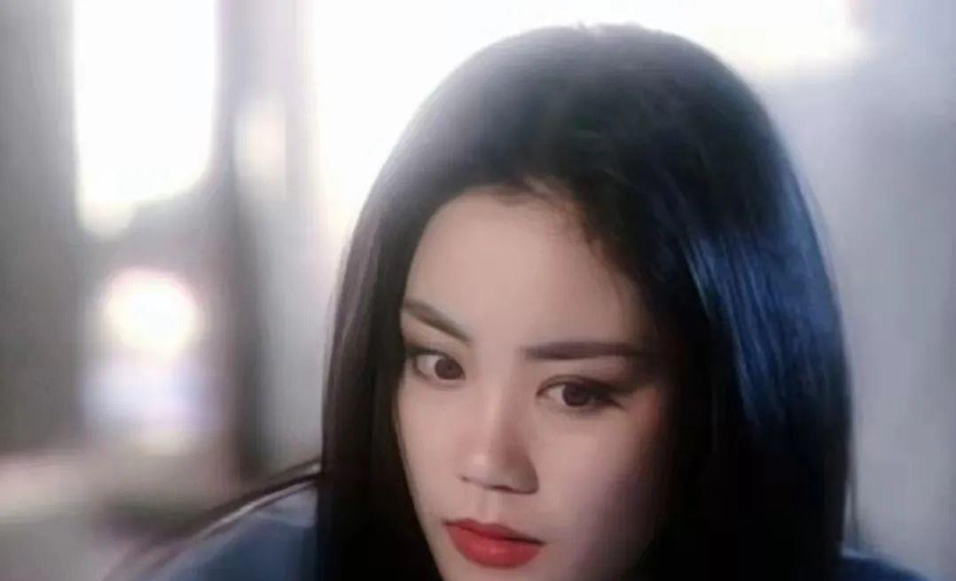 谭松韵|10位女星的鼻子,谭松韵鼻头圆润,阿sa鼻背很直