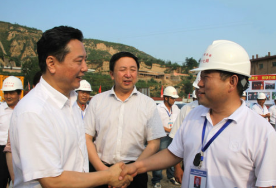 地方时政|应届生入职拿“铁饭碗”，月薪6000起步，符合条件就能报考