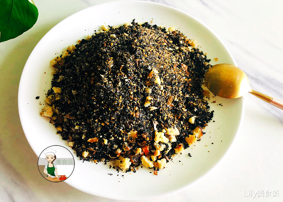 维生素|立秋后,这食物要天天吃,炒熟磨成粉囤着,每天吃一勺,乌发补血气色好