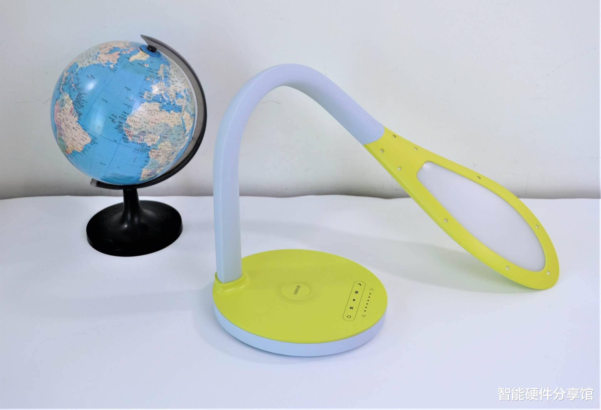 光刻机|Nerius萌芽无线充台灯深度评测，智控低蓝光，学习办公两相宜