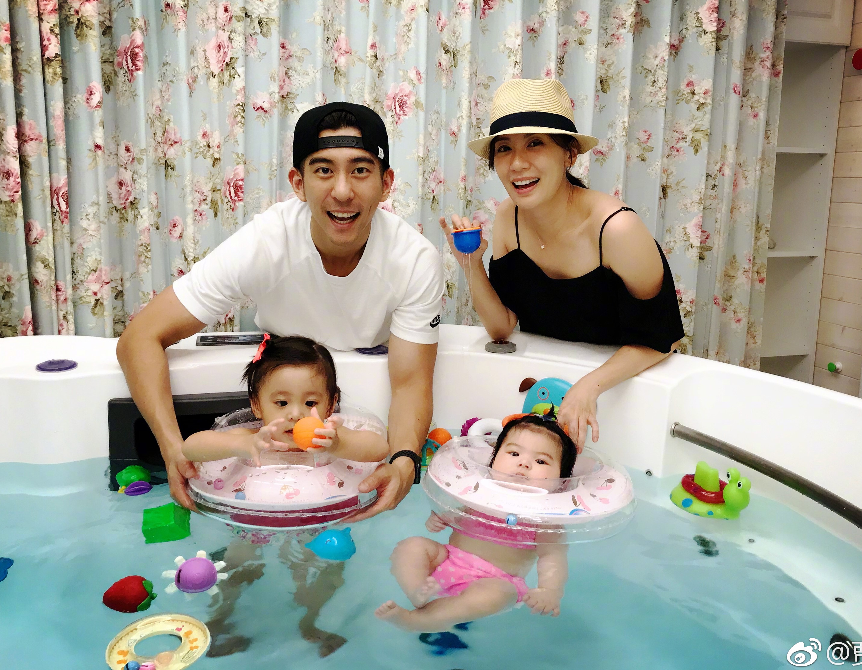 姐姐|梧桐妹晒与咘咘波妞温馨日常，被调侃都像爸爸，颜值不如贾静雯