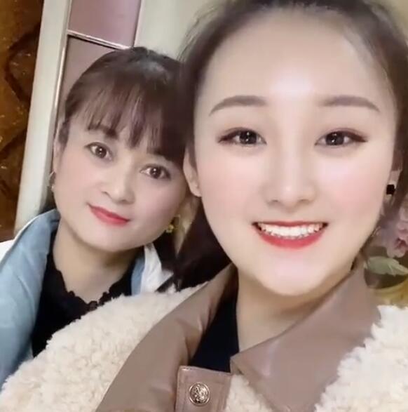 刘德华|陈亚男在撒谎？粉丝专程劝小伟别犯糊涂了，大衣哥低头小声回应