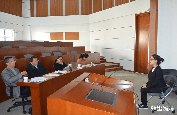 蜂蜜妈妈|二本生扎堆考研,初试通过却经常复试“被刷”,最好听下导师建议