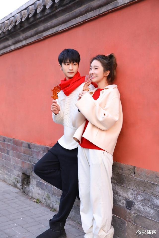 赵琦君|“奇闻CP”冬日大片来袭，高马尾的杨凯雯好美，赵琦君再一次心动