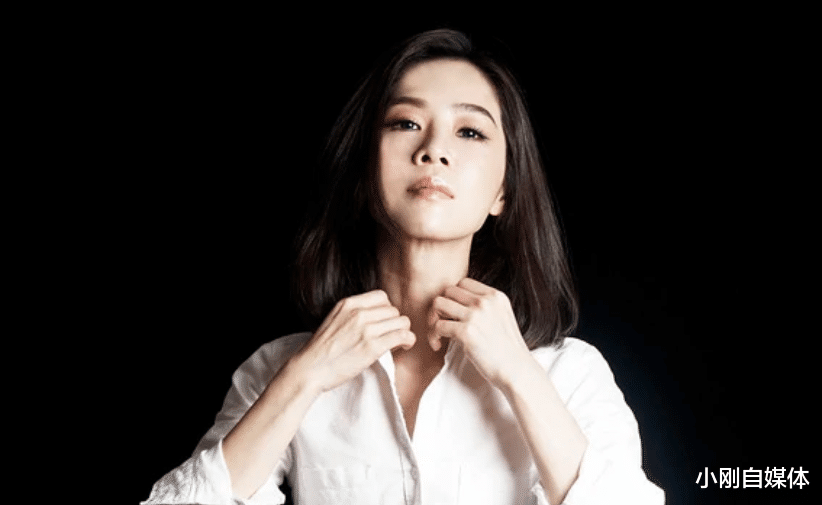 林心如|31岁入圈39岁斩获影后，41岁与林心如同台比美，双双被吐槽