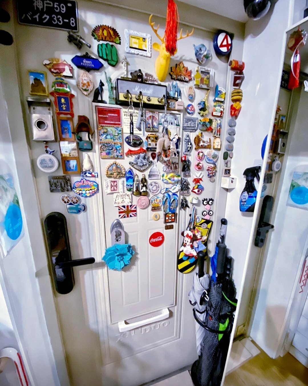 手办|去他的断舍离，80后夫妻拒绝极简，坚持把房子塞满，越看越喜欢！