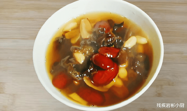 玫瑰|女生多喝这杯养生淡斑汤，小脸干净，肤色好越显越活力