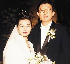 钟楚红|他走了14年，她始终没有改嫁