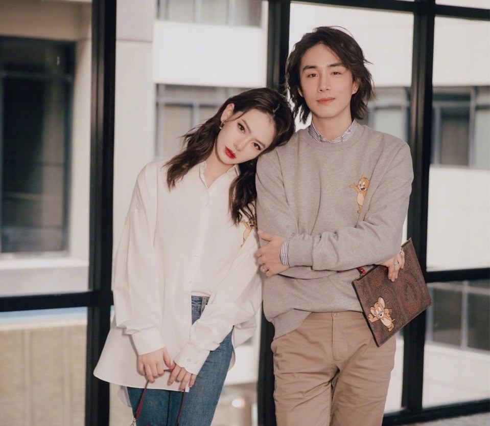 蒋劲夫|因为老婆出名的男星，第一位已经红了，最后那位依仗媳妇养家