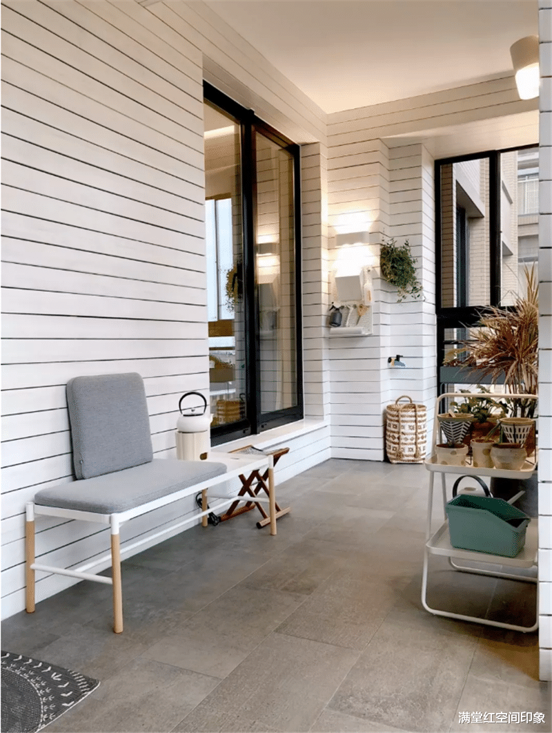 阳台铺什么地砖比较好?阳台怎么设计?