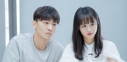 郑爽|郑爽11年前猛料被曝光,成本次风波反转关键,张恒“慈父人设”或将崩塌?