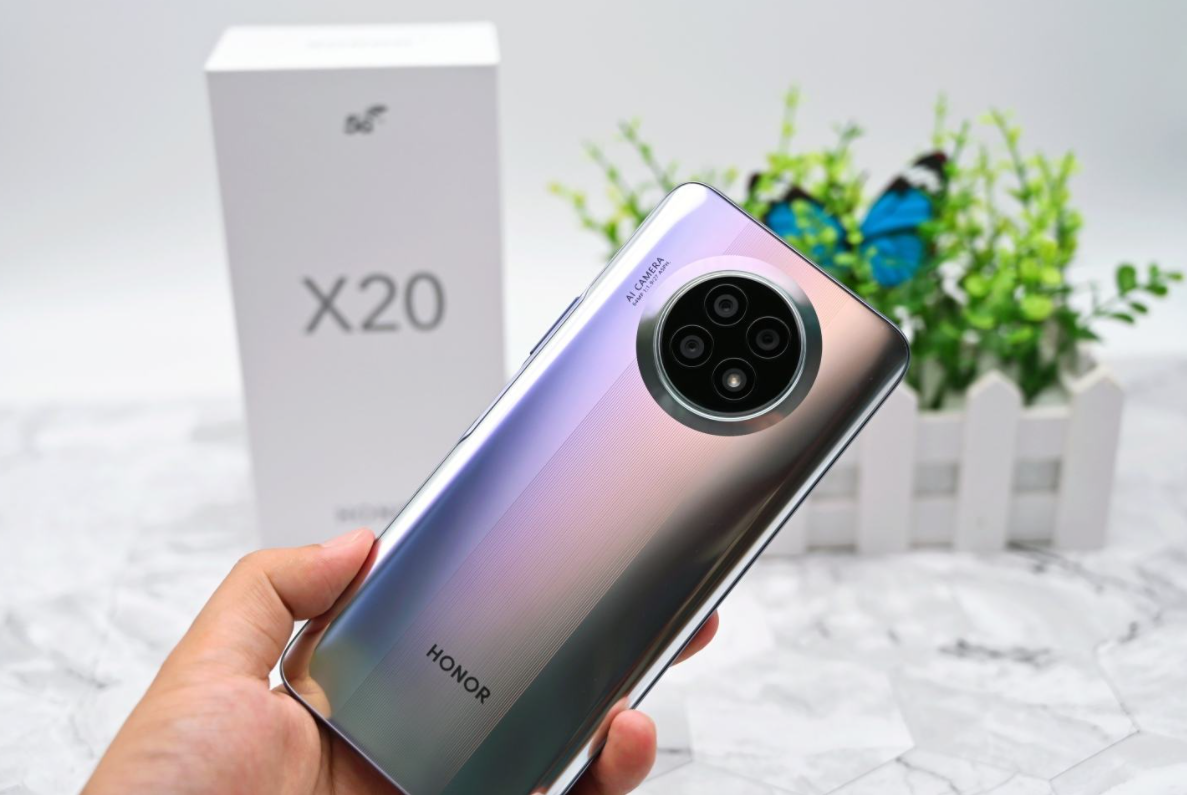 红米Note|良心中端机开启降价模式，66W快充+6400万三摄，跌至1499元