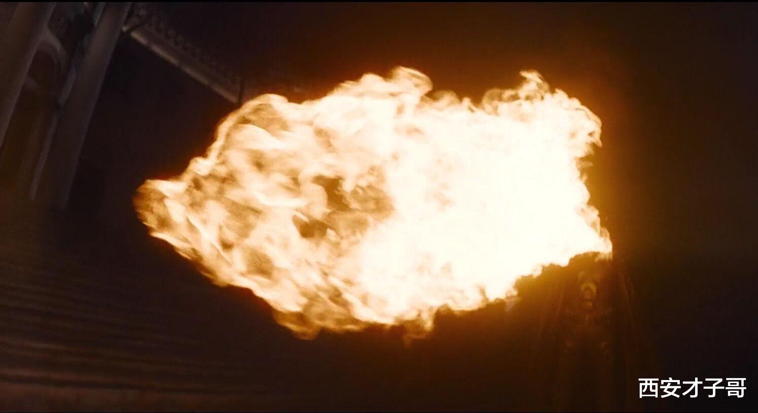 钢铁侠|俄版钢铁侠告诉我们,钢铁侠不是正义的化身,只是滥用私刑的变态