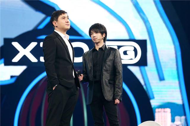 王灿|《我和我的父辈》雄起！华晨宇包场支持沈腾，汪峰包场支持章子怡