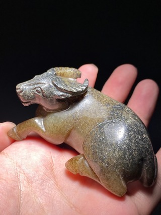 和田玉籽料|明 和田玉 籽料 提油 玉卧牛