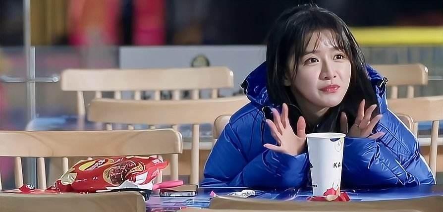 蔡卓宜|3天从分手到街头搂抱，蔡卓宜故事太多，王大陆这次是真心？