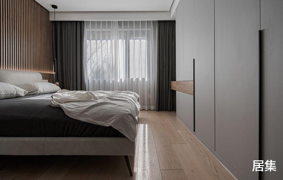 一家三口的房,采用合理的收纳,让整个室内变得美观又大气