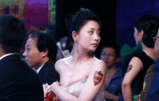 娱乐圈|她是娱乐圈真正的女富豪，多辆豪车轮流开，如今40岁美成男人的梦想！