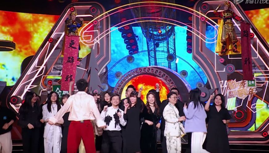 脱口秀跨年|《脱口秀跨年》整挺好，感慨新人辈出，全场最佳必须是他俩