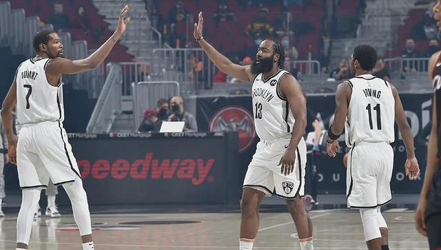 湖人隊|7換4，湖人管理層膽子太大了，這是要破釜沉舟了