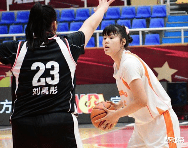 女篮|国手中锋轰29分16板，51分大胜天津！打爆“女版奥尼尔”，太强了