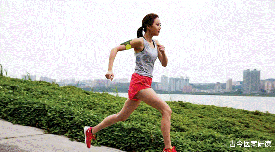 大脑|一天一碗粥，28岁女博士确诊甲状腺癌，医生叹息：“聪明”害了她