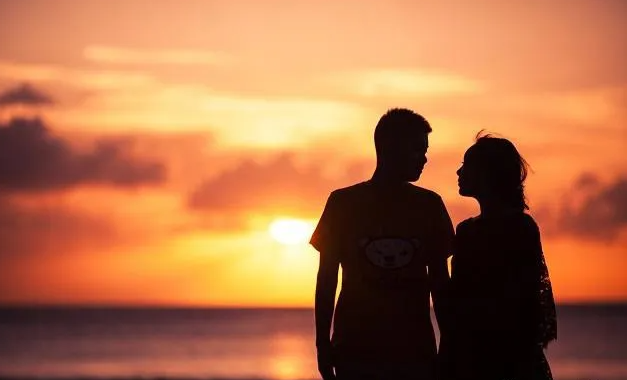 实战命理专家刘老师|官杀攻身，容易头脑昏沉，缺乏精气神，思虑重重