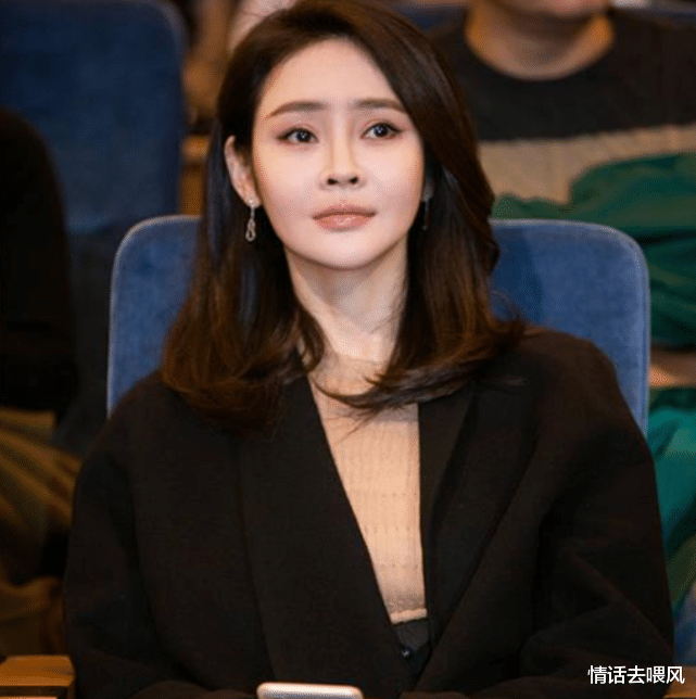 于明加|放弃外交官转做明星，出道13年零绯闻，与圈外老公恩爱十年