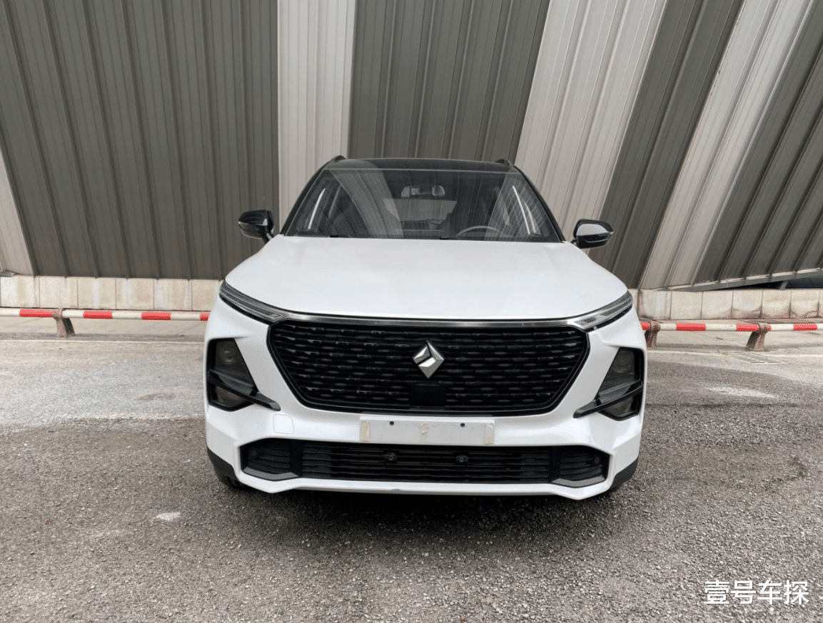 SUV|预算8万，别乱买国产SUV，这三款可考虑，宝骏、吉利、长安各一款