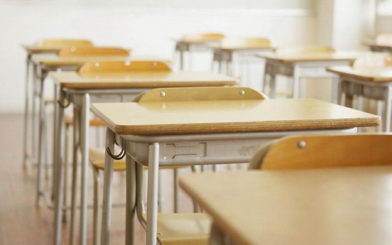 小学生课桌椅价格便宜是否暗藏玄机?