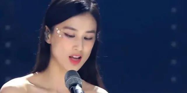 直播带货|黄圣依直播带货,称“包治百病”吓坏杨子,杨子直言有病得吃药