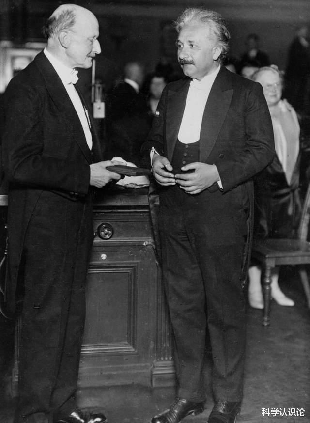 量子力学 杨振宁100岁了,从2017年的谩骂,到2021年的赞誉,我们成功了