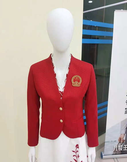 时尚风行派|港台奥运服装为中国审美扳回一城！色彩简约高级，一点不比美国差