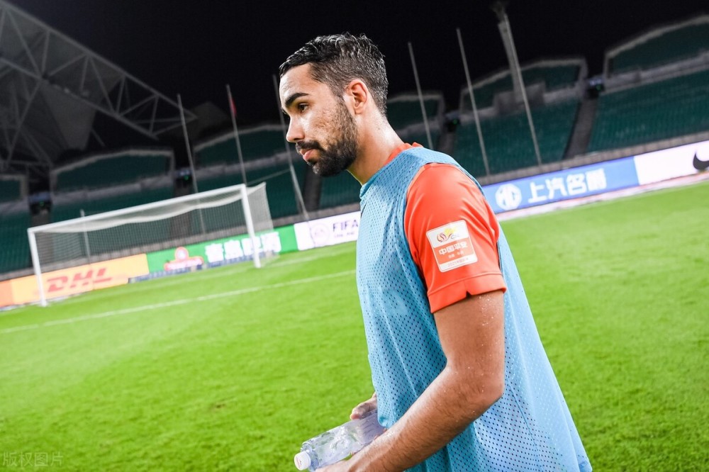 刘华体会讲体育课|昨天14点!中超鲁能郝伟教练又有重要决定,传播“冠军种子”