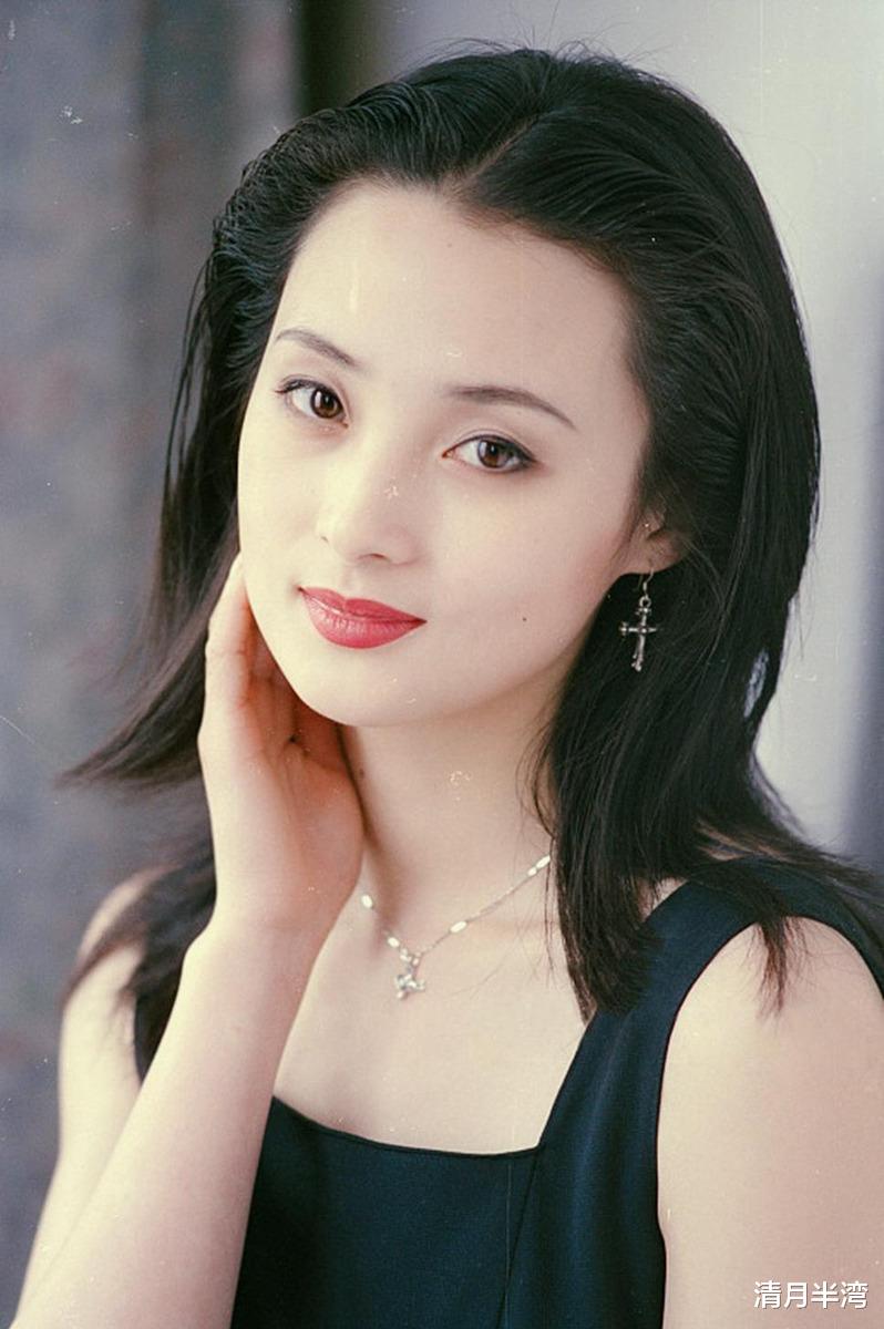 琼瑶|琼瑶选的女郎们，年轻时个个是鲜花正绽的美人