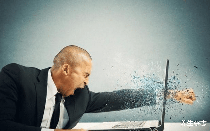 养生杂志|37岁男子每天跑10次厕所，确诊肝癌，医生咆哮：身体早有反常，却被他忽视