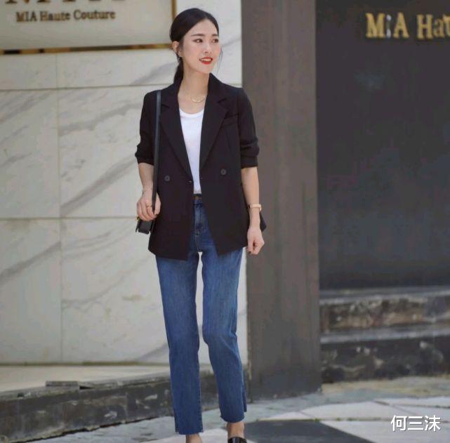 何三沫|服装穿搭越简单越高级,拒绝太过复杂的款式,轻松拿捏自身的气质