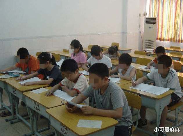 小可爱麻麻|“请倒数第一名家长发言!”差生妈妈的一席话,让班主任感到惭愧