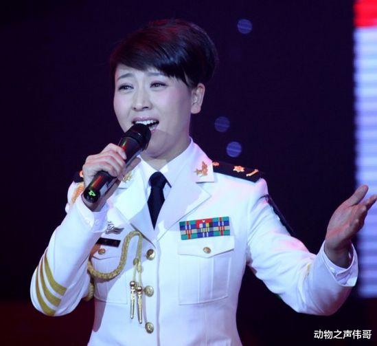冯巩最得意的女弟子，无缘春晚，曾放话不结婚，女儿好漂亮