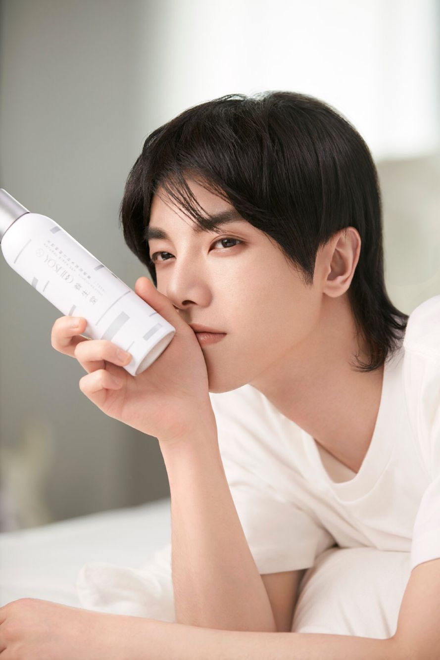 养生堂|强势刷脸！华晨宇郑重推荐郑重推荐郑重推荐的养生堂桦树汁喷雾