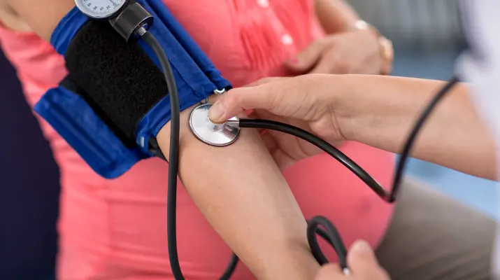 高血压|家中常见的3种食物，是高血压的升压器，吃得越多，血压就越高