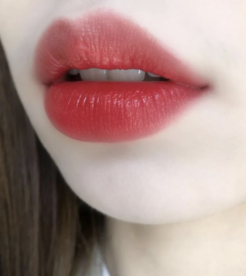 口红|素颜涂就很美的几支口红，黄皮显白不踩雷，盲选不会错！