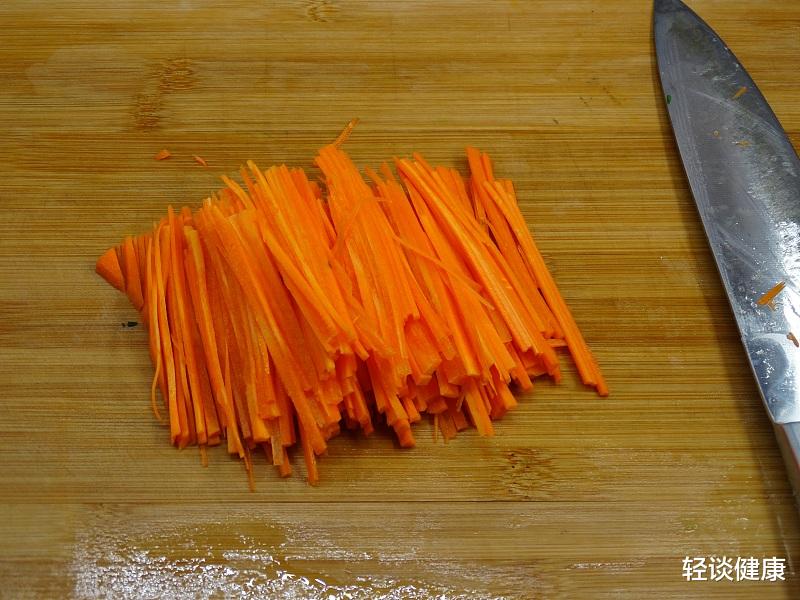 胃酸|儿科医生提醒：想要孩子脾胃健康，常吃4种食物，长高个脾胃好