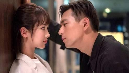 吻戏|演员拍吻戏为什么只有上半身？当镜头下移的那一刻，你就全明白了